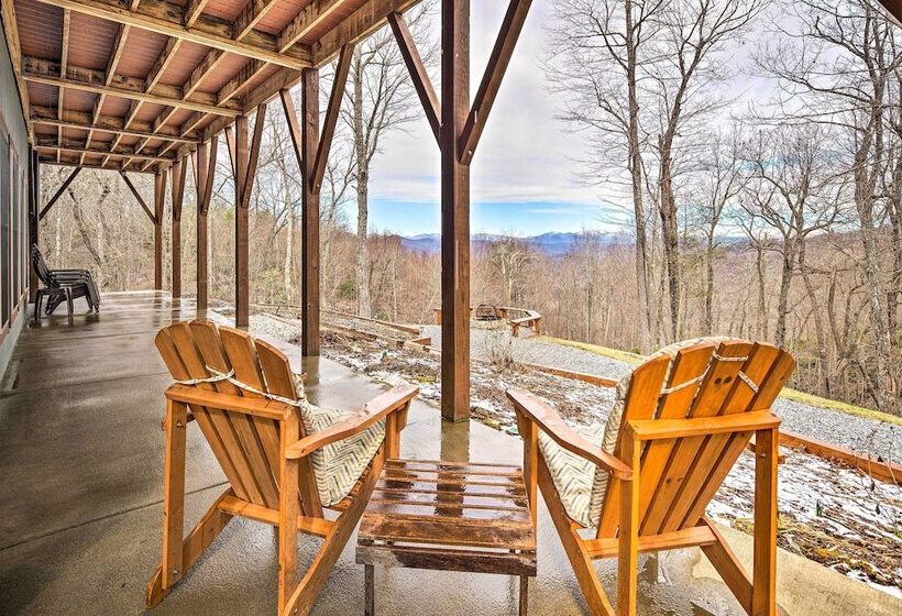 Secluded Black Mountain Cabin W/ On Site Pond!