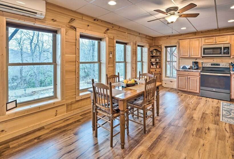 Secluded Black Mountain Cabin W/ On Site Pond!