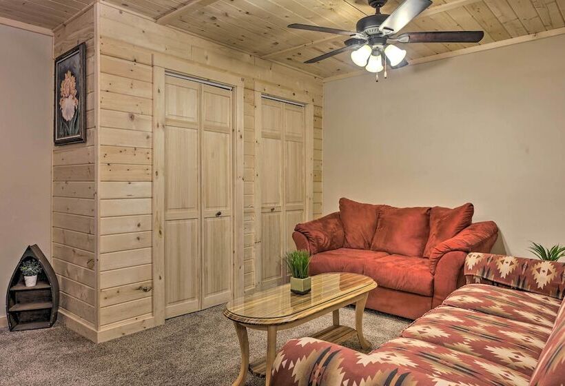 Secluded Traverse City Retreat: 11 Mi To Downtown!