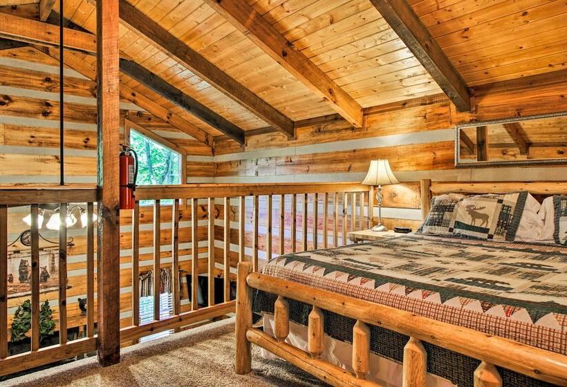 Secluded Forest Cabin, 4 Mi To Downtown Gatlinburg