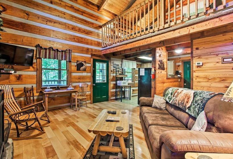 Secluded Forest Cabin, 4 Mi To Downtown Gatlinburg