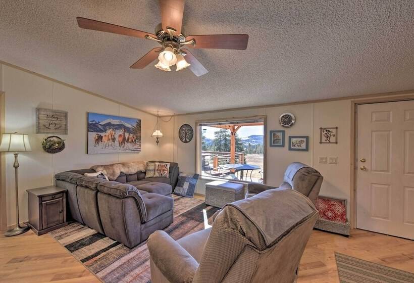 Secluded Mountain Retreat W/ Deck, Views & Hiking!