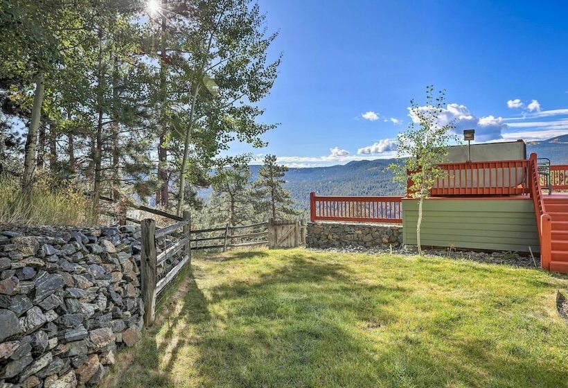Serene Evergreen Home W/ Hot Tub + Mtn Views!