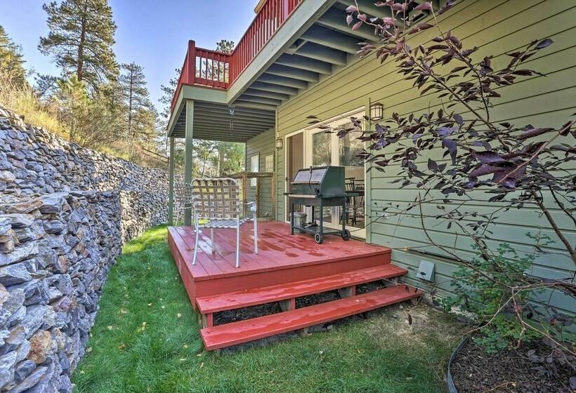 Serene Evergreen Home W/ Hot Tub + Mtn Views!