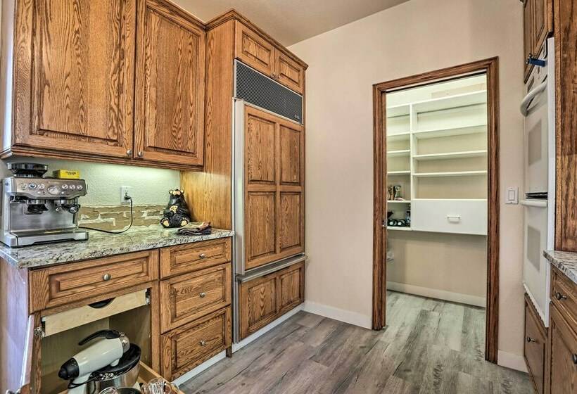 Serene Evergreen Home W/ Hot Tub + Mtn Views!