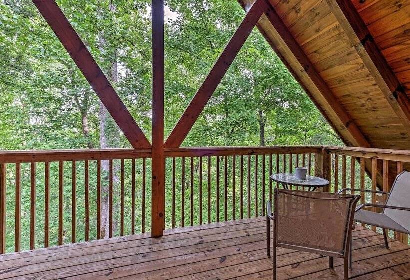 Pigeon Forge Cabin W/ Hot Tub, Grill & Pool Table!