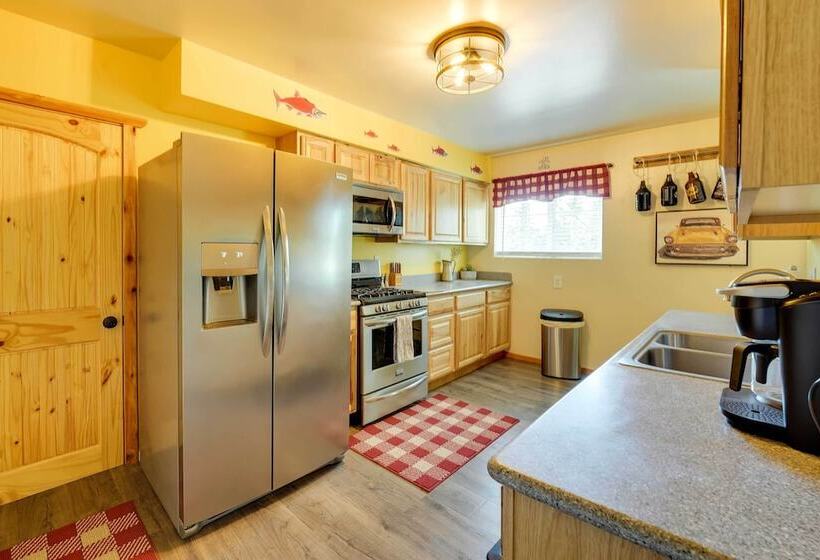 Single Story Soldotna Home Near The Kenai River!