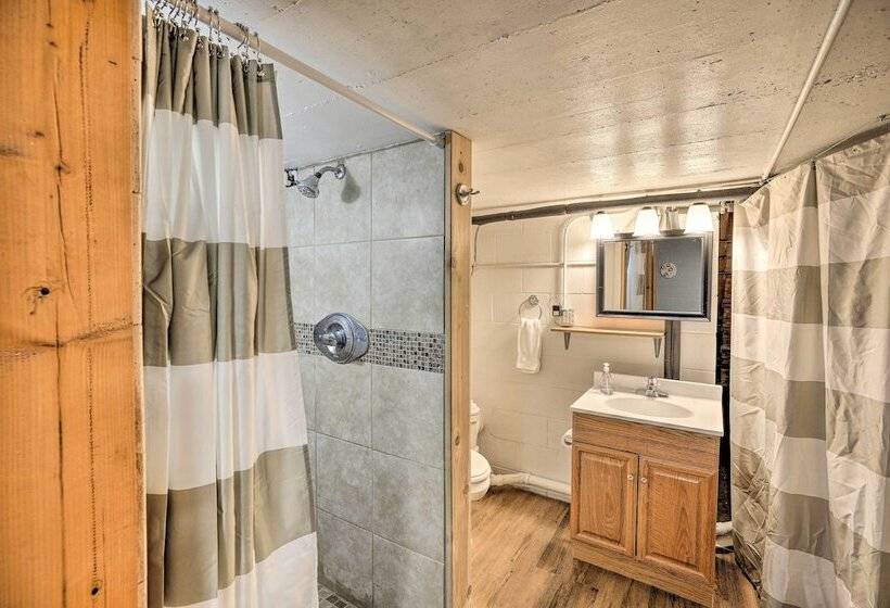 Sioux Center Split Level Home W/ Game Room!