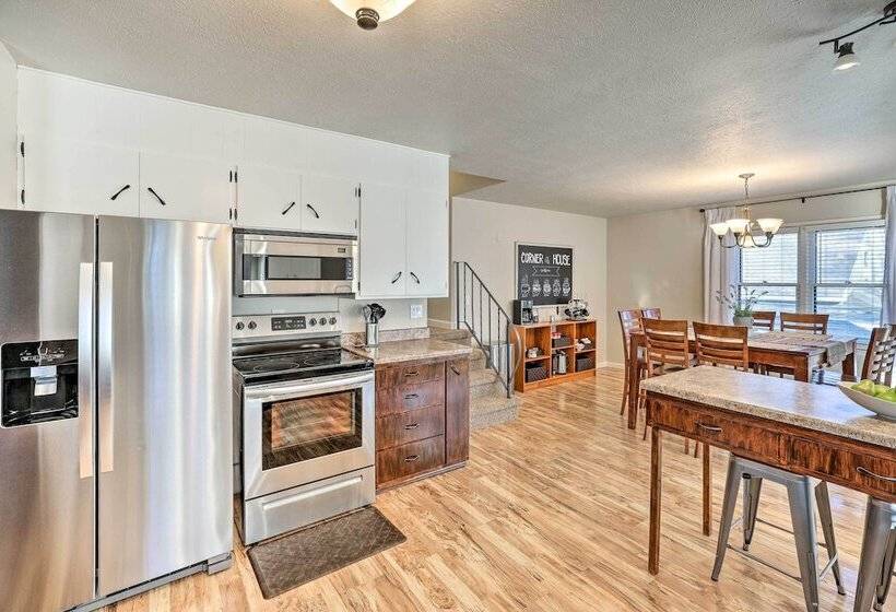 Sioux Center Split Level Home W/ Game Room!