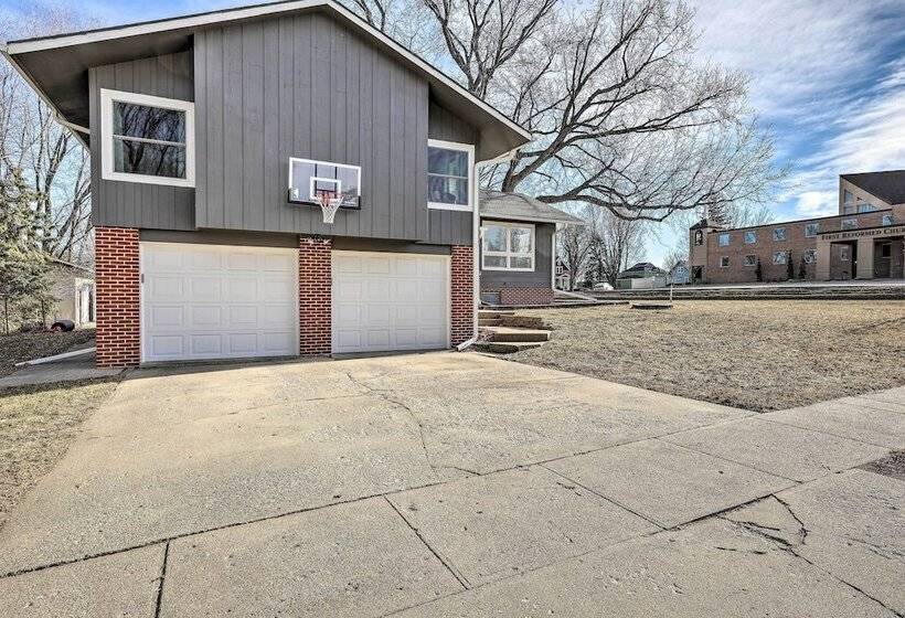 Sioux Center Split Level Home W/ Game Room!