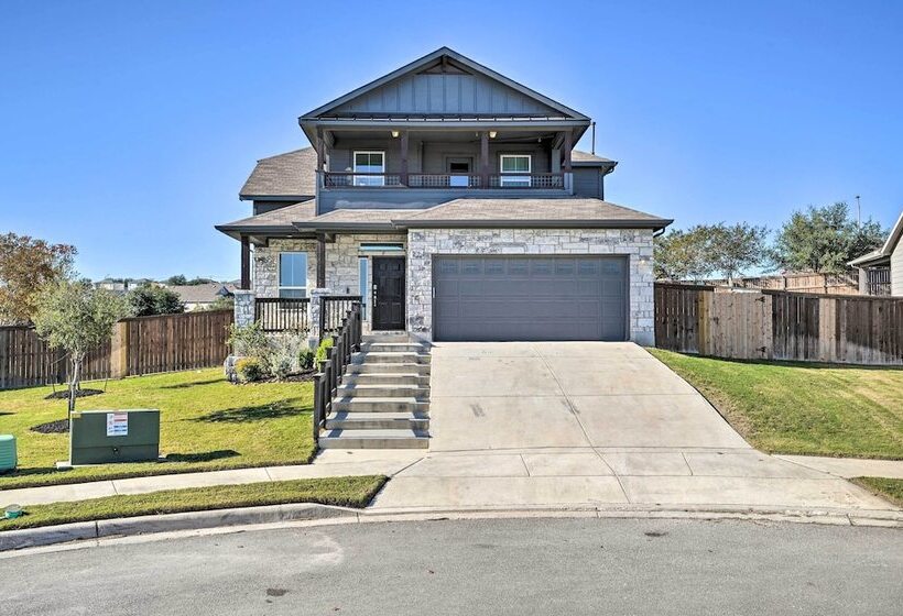 Sleek Schertz House W/ Private Pool & Spa