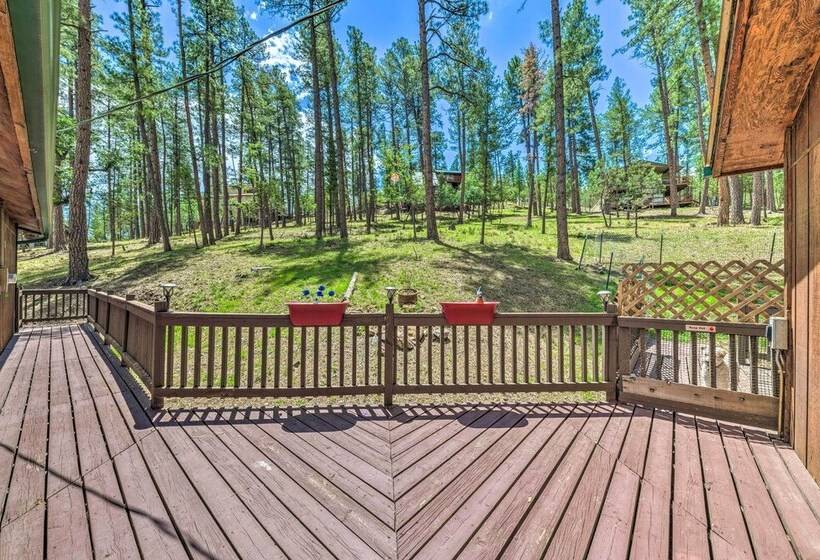Sleepy Bear Cabin In Ruidoso: Deck & Yard Games!