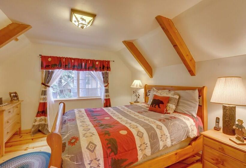 Authentic Log Cabin W/ Hot Tub In South Lake Tahoe