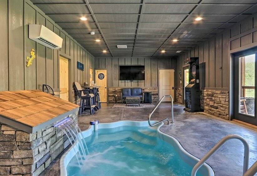 Smoky Mtn  Peaceful Paradise  W/ Indoor Pool!