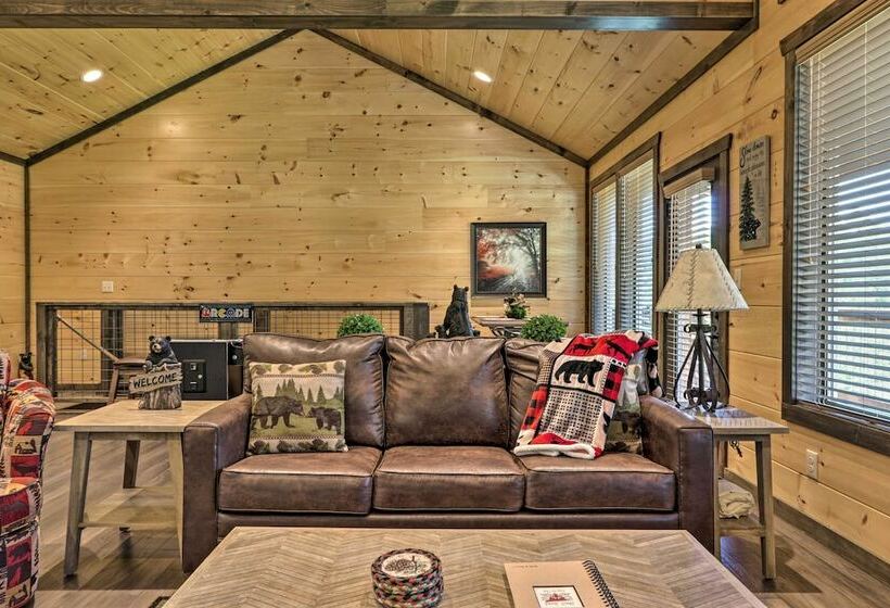 Smoky Mtn  Peaceful Paradise  W/ Indoor Pool!