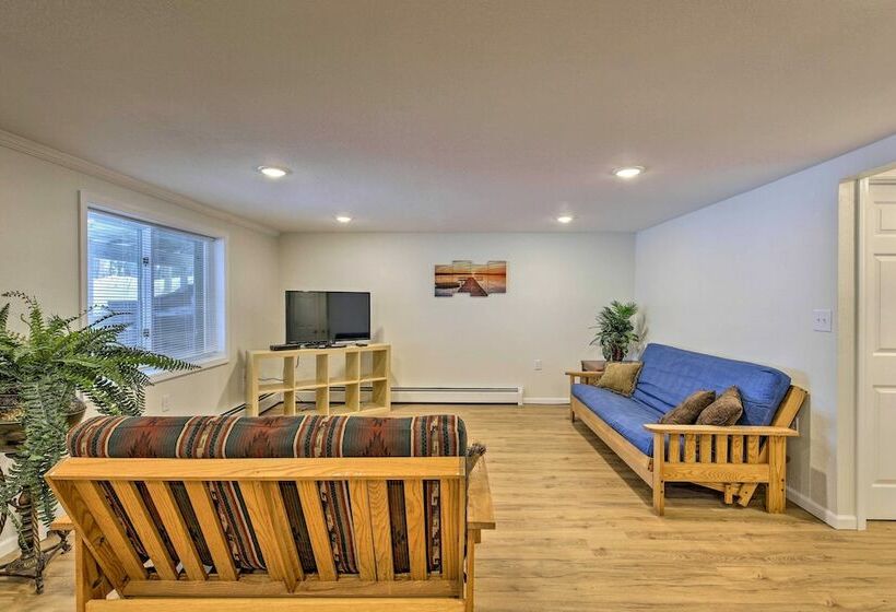 Snowden Lake Home W/ Deck   8 Mi To Rhinelander!