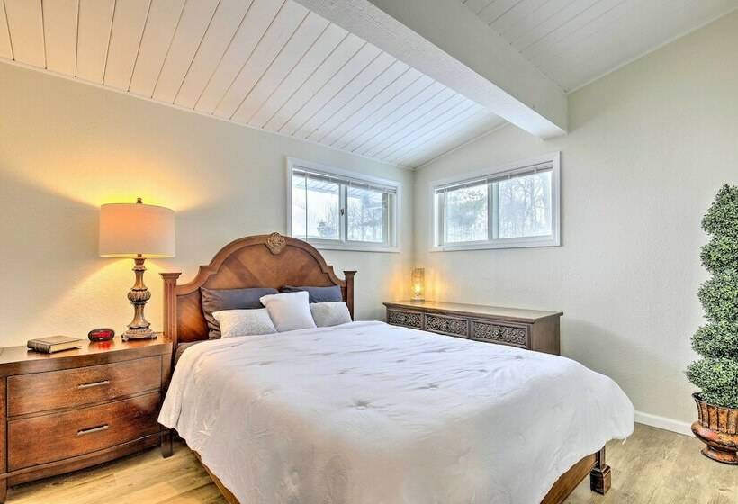 Snowden Lake Home W/ Deck   8 Mi To Rhinelander!