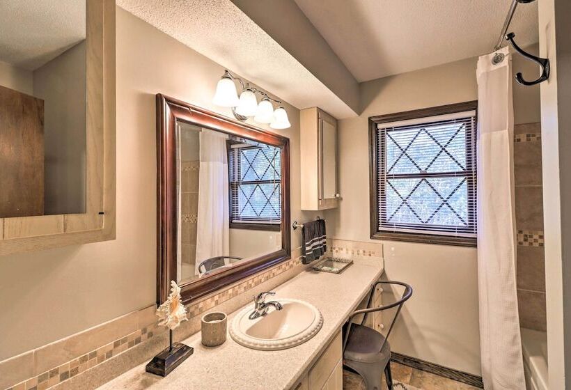 Soaring Heights W/ Sunset & Mountain Views