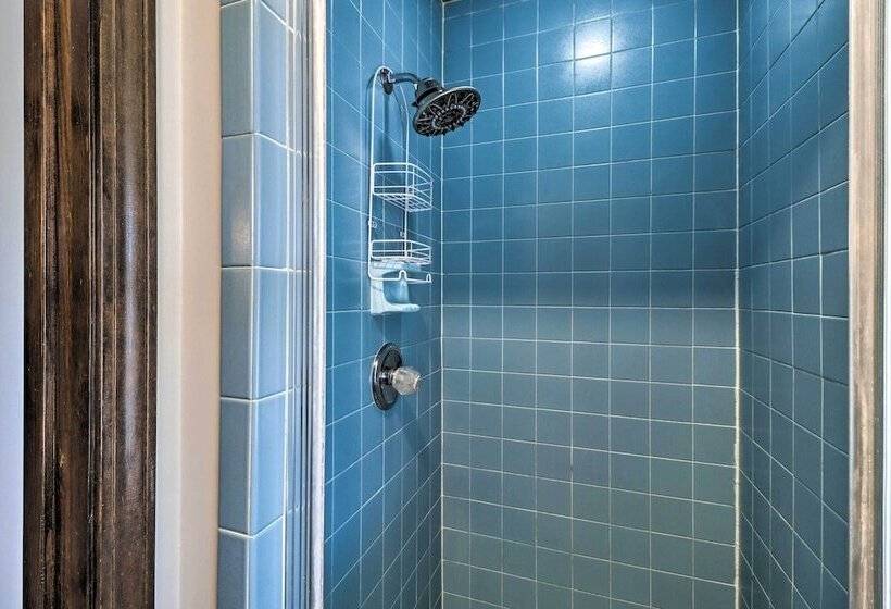 Soaring Heights W/ Sunset & Mountain Views