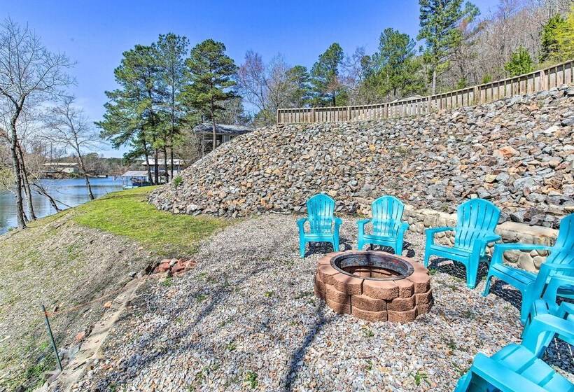 Home On Lake Catherine W/ Dock & Fire Pit