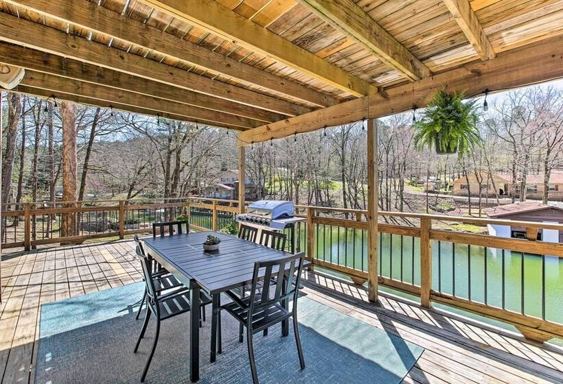 Home On Lake Catherine W/ Dock & Fire Pit