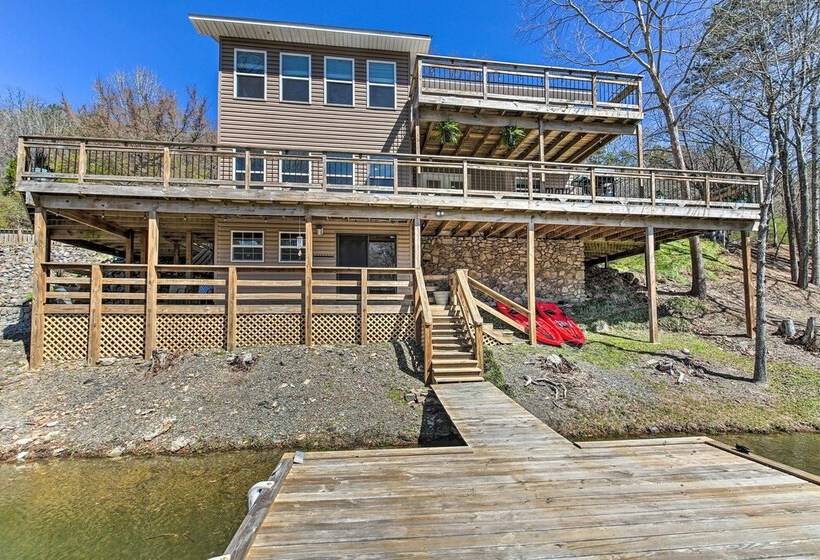 Home On Lake Catherine W/ Dock & Fire Pit