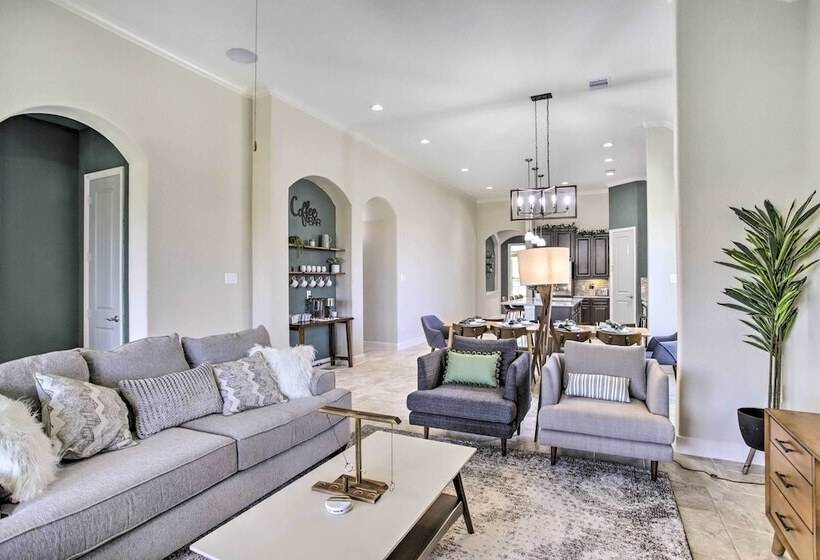 Spacious Cypress Home In Fairfield Community!