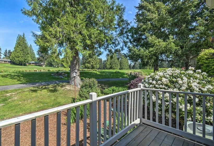 Spacious Family Home On Golf Course: Hike & Bike!