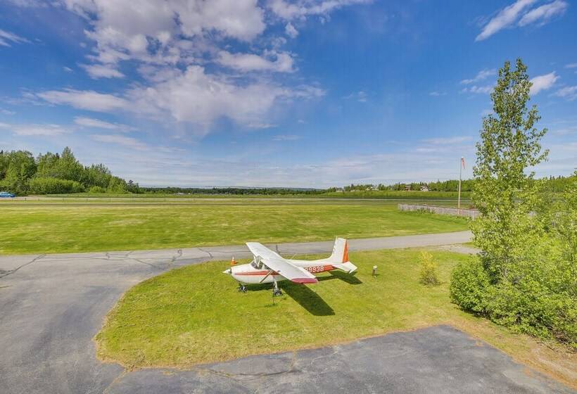 Spacious Family Home W/ Deck + Million Dollar View