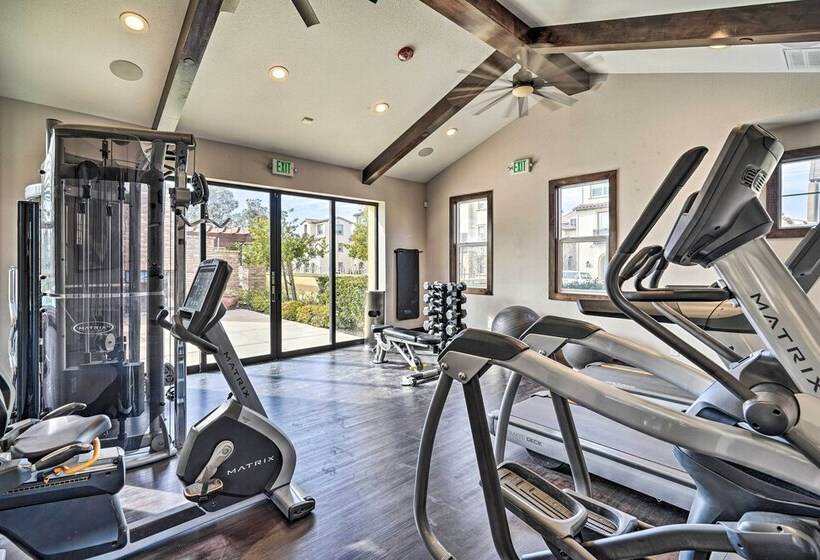 Spacious Home Near California Wine Country!