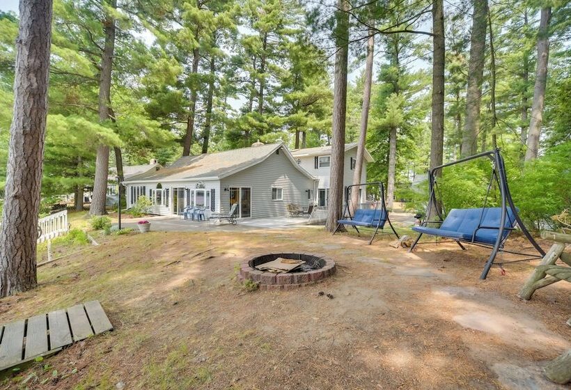 Spacious Home W/ Deck On Lake Chetek!