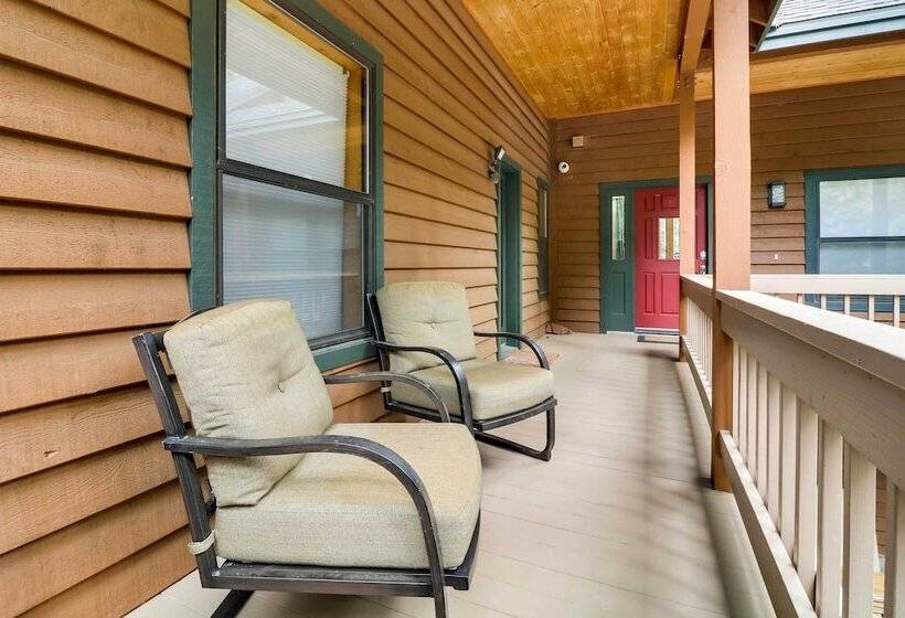 Spacious Pine Mountain Club Cabin W/ Fire Pit