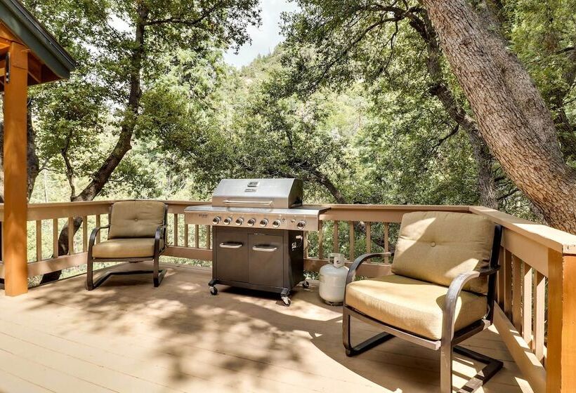 Spacious Pine Mountain Club Cabin W/ Fire Pit