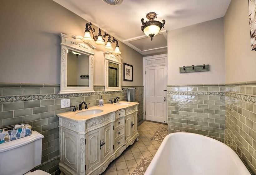 Striking Cape May Getaway, Steps From The Beach!