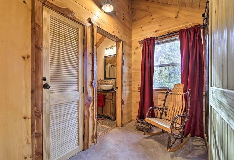 Stunning Creekside Cosby Cabin W/ Deck + Fire Pit!