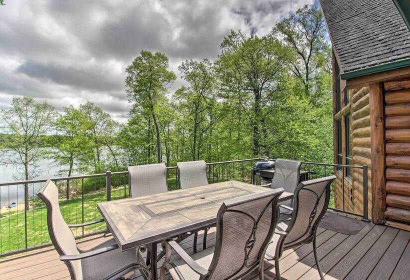 Stunning Crosslake Cabin W/ Deck And Lake Views!