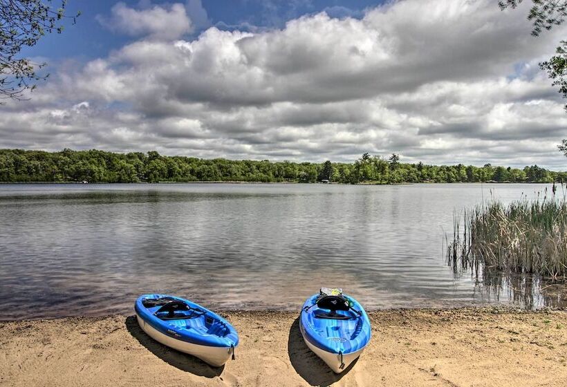 Stunning Crosslake Cabin W/ Deck And Lake Views!