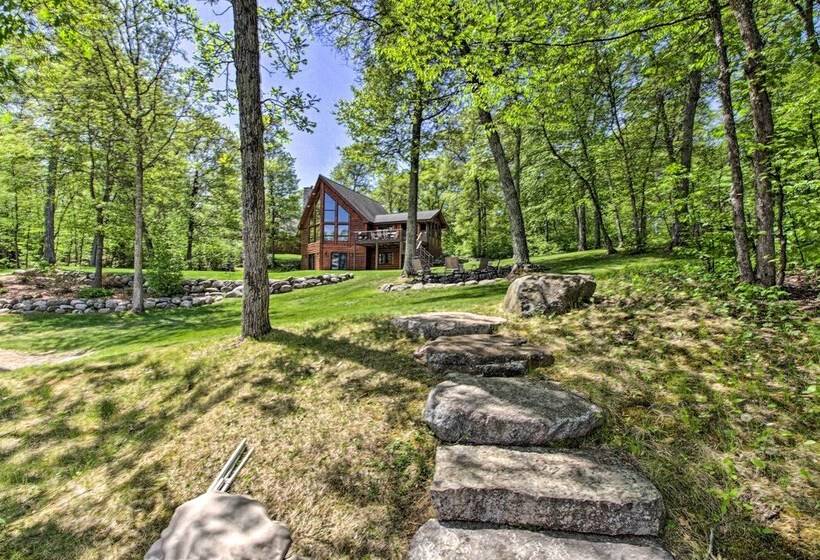 Stunning Crosslake Cabin W/ Deck And Lake Views!