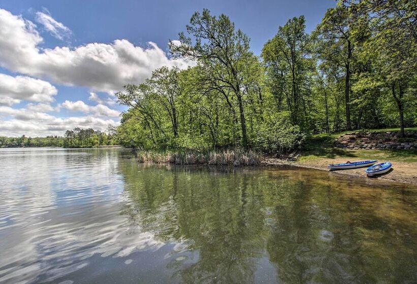 Stunning Crosslake Cabin W/ Deck And Lake Views!