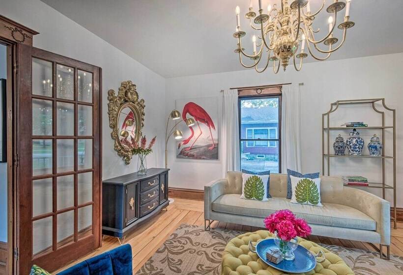 Dtwn Stunning Spirit Lake Escape   Walk To Shore!