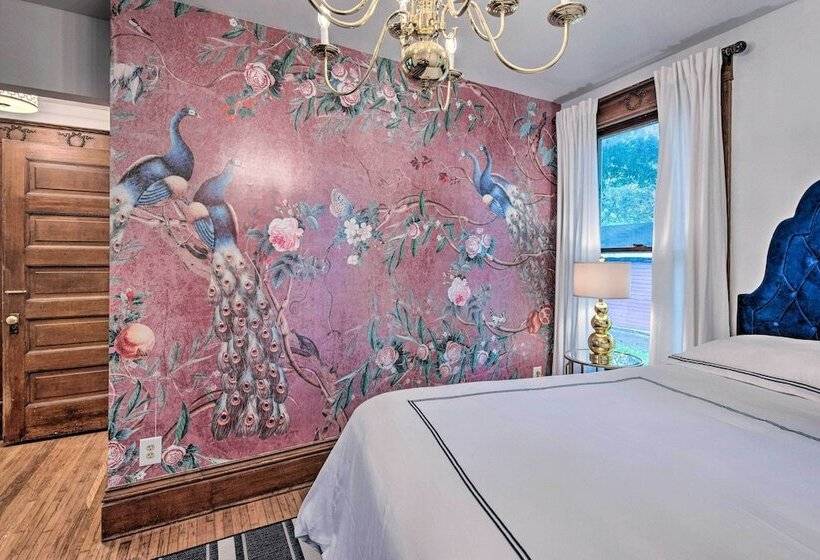 Dtwn Stunning Spirit Lake Escape   Walk To Shore!