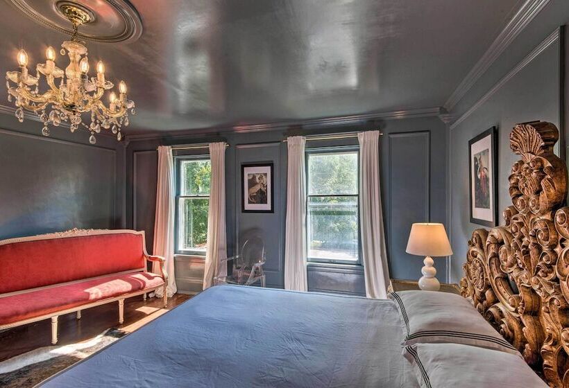 Dtwn Stunning Spirit Lake Escape   Walk To Shore!