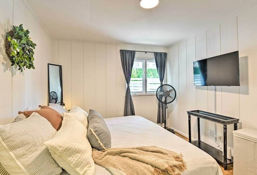 Stylish Franklin Cabin On 6 Private Acres!