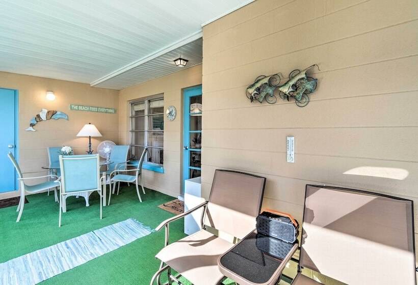 Sunny + Alluring Englewood Retreat W/ Dock!