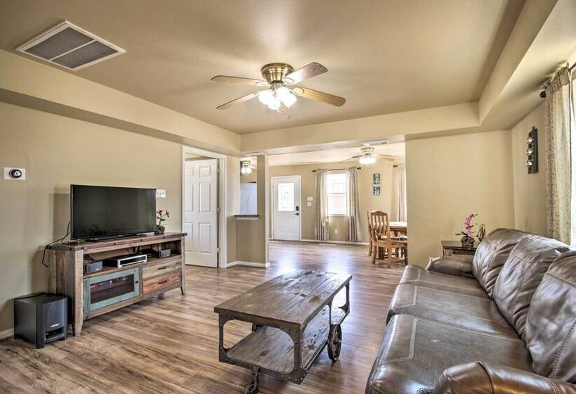 1/2 Mi To Sand: Surfside Beach Retreat!