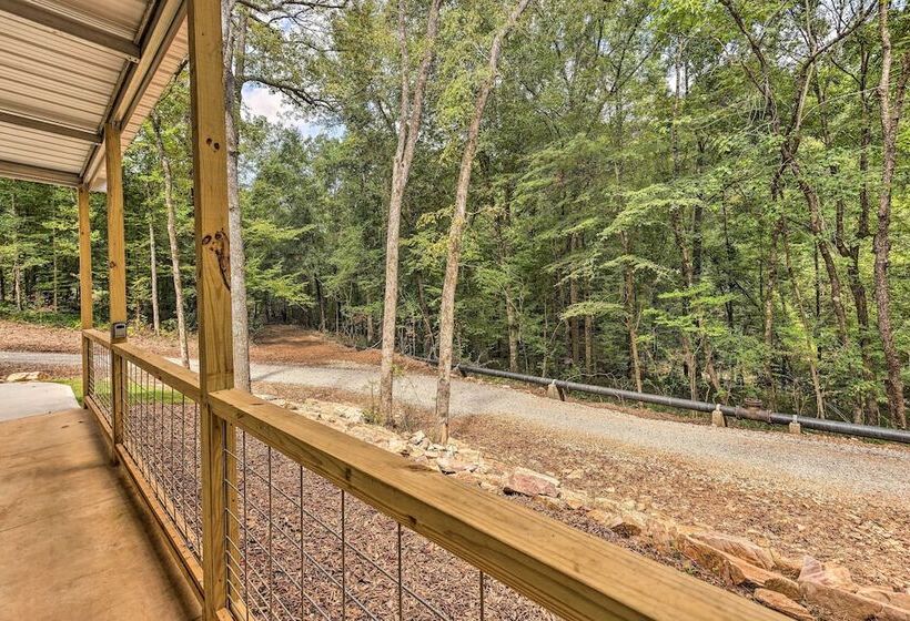 Tallassee Cabin W/ Forest Views Near Creek!