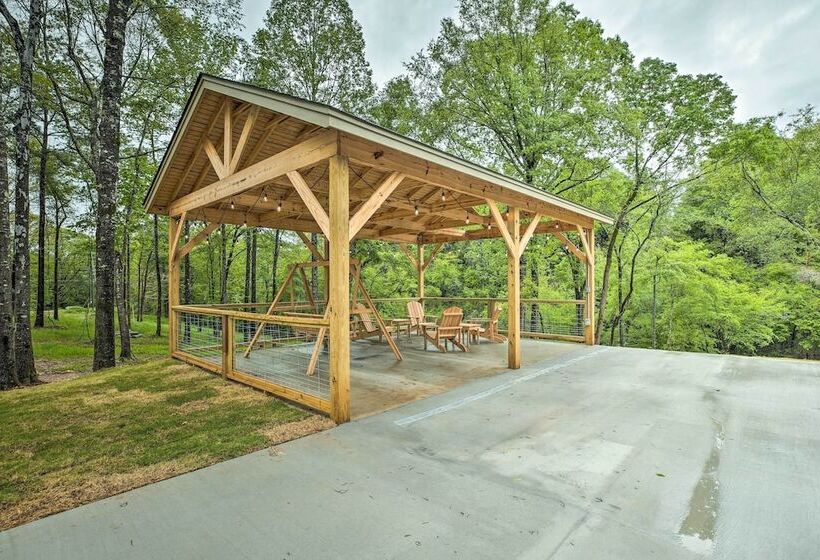 Tallassee Creekside Cabin W/ Forest Views!