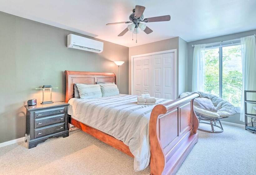 Top Shelf Home W/ Deck: 1 Mi To Ski Slopes!