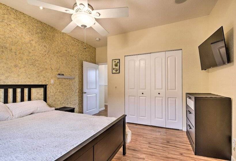 Updated Bay Area Abode Near Beach & Dtwn Sf!