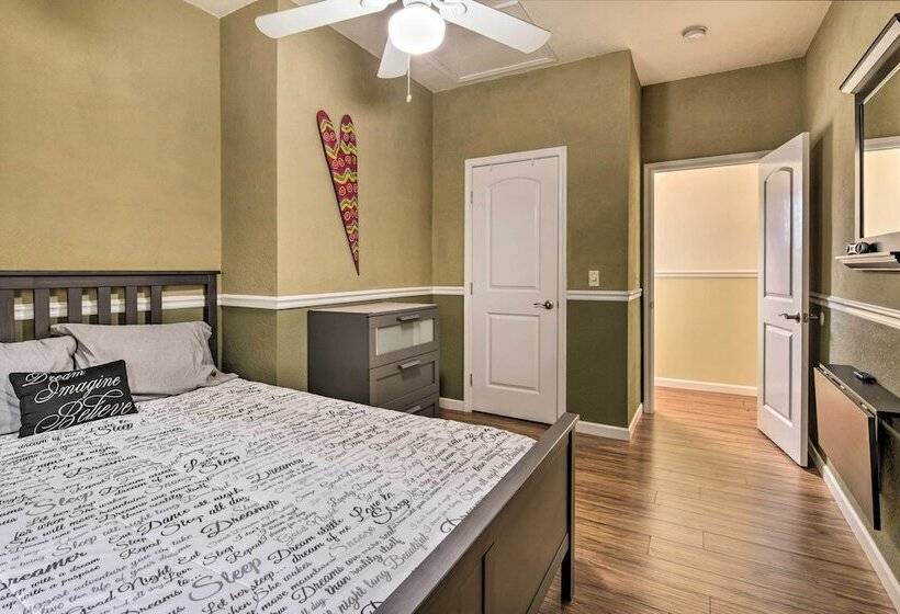 Updated Bay Area Abode Near Beach & Dtwn Sf!